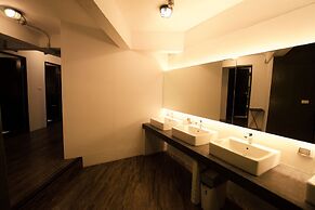 STrips the Poshtel - Hostel