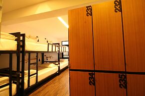 STrips the Poshtel - Hostel