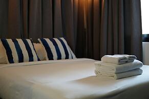 STrips the Poshtel - Hostel