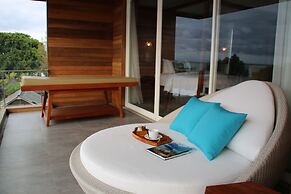 Jimbaran Bay Beach Resort & Spa