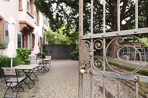 Gästehäuser Villa Delange