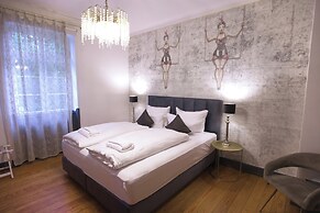 Gästehäuser Villa Delange
