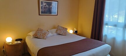 Pey La Tour - Logis Hôtels & restaurant