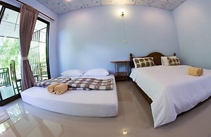 Warakorn Baansuan - Amphawa