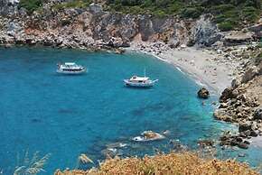 Skiathos Club Hotel Suites