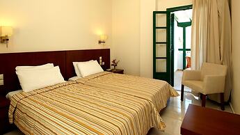 Skiathos Club Hotel Suites