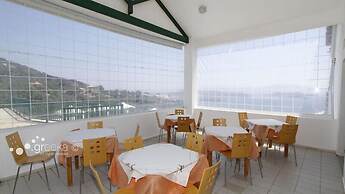 Skiathos Club Hotel Suites