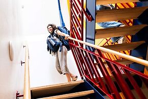 Bud Gett Hostels