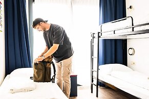 Bud Gett Hostels
