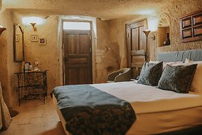 Elaa Cave Hotel