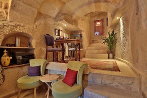 Elaa Cave Hotel