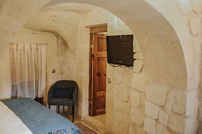 Elaa Cave Hotel