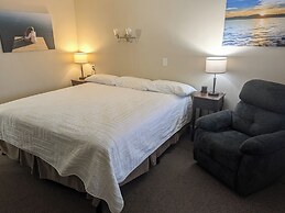 Early American Motel