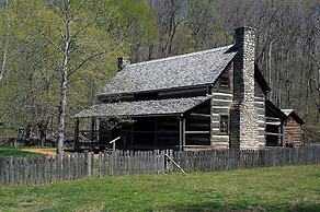Early American Motel