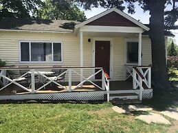 Gallagher's Travels Bar Harbor Motel & Cabins