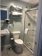 Gallagher's Travels Bar Harbor Motel & Cabins