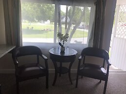 Gallagher's Travels Bar Harbor Motel & Cabins