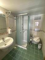 Ford Hotel - Special Class