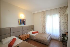 Ford Hotel - Special Class