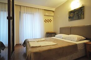 Ford Hotel - Special Class