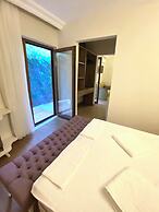 Ford Hotel - Special Class