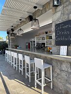 Queen Boutique Suites