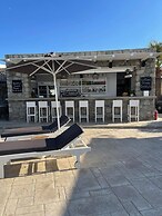 Queen Boutique Suites