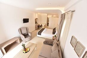 Queen Boutique Suites