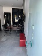 Queen Boutique Suites