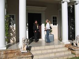 Villa Victoria Executive Guest House