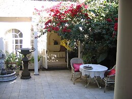 Villa Victoria Executive Guest House