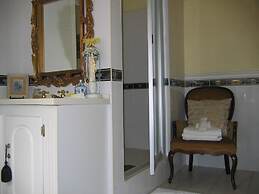 Villa Victoria Executive Guest House