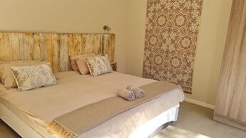 Thornhill Safari Lodge