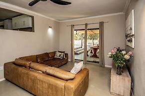 Thornhill Safari Lodge