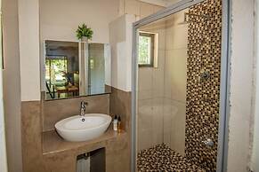 Thornhill Safari Lodge