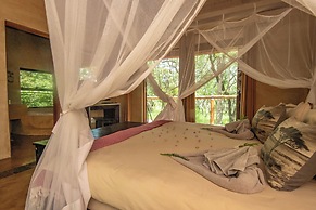 Thornhill Safari Lodge