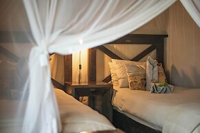 Thornhill Safari Lodge