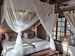 Thornhill Safari Lodge