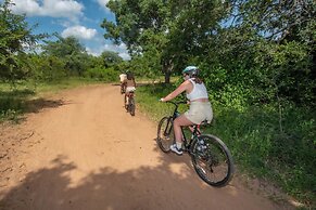 Thornhill Safari Lodge