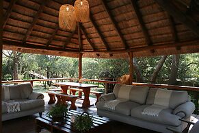 Thornhill Safari Lodge