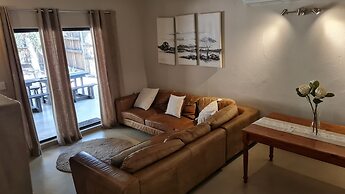 Thornhill Safari Lodge