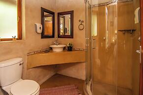 Thornhill Safari Lodge