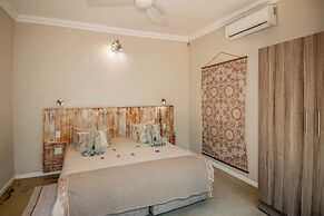 Thornhill Safari Lodge