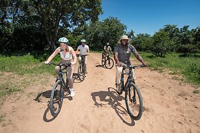 Thornhill Safari Lodge