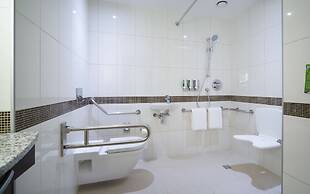 Hampton by Hilton Saint Petersburg ExpoForum