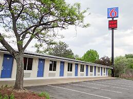 Motel 6 Erie, PA