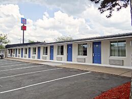 Motel 6 Erie, PA