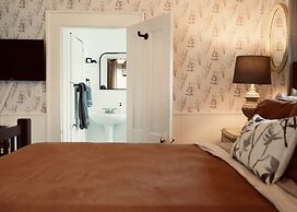 Blue Ridge Inn Bed & Breakfast