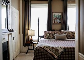 Blue Ridge Inn Bed & Breakfast