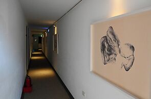 Lütel Hotel Xpark Gloria Outlets Shin Kong Cinemas